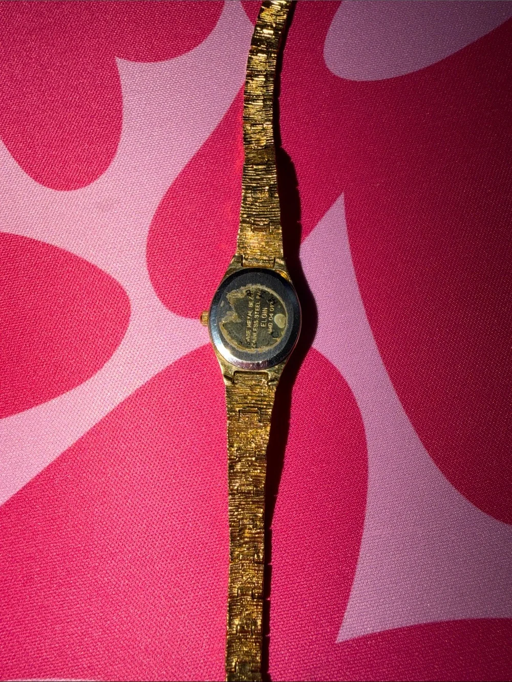 Vintage Elgin Ladies Goldtone Nugget Diamond Accent Quartz Watch GUC 6.5” long